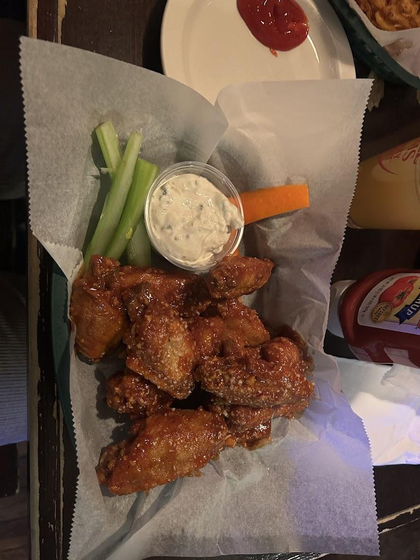 20 North Broadway Tavern